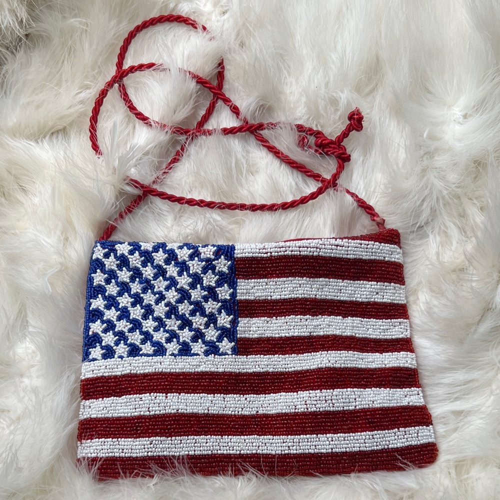 Vintage Red White & Blue Patriotic Beaded Crossbody USA American Flag Bag Clutch